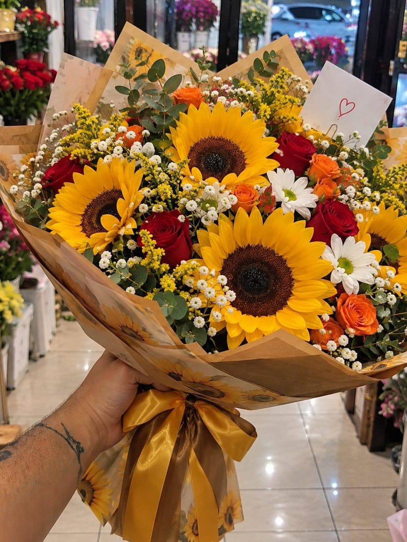 Ayçiçekli Karışık Buket